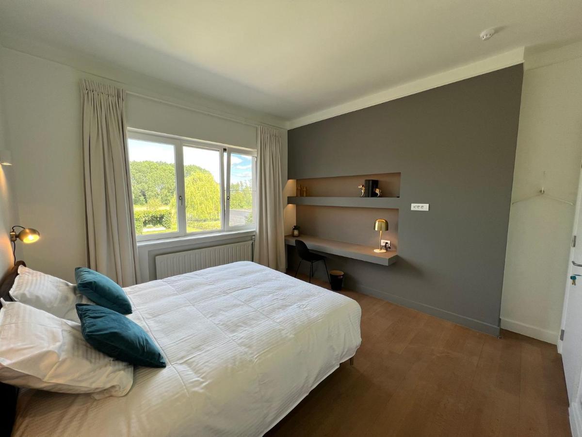 Bed and Breakfast Tuss Arrondissement di Courtrai Esterno foto