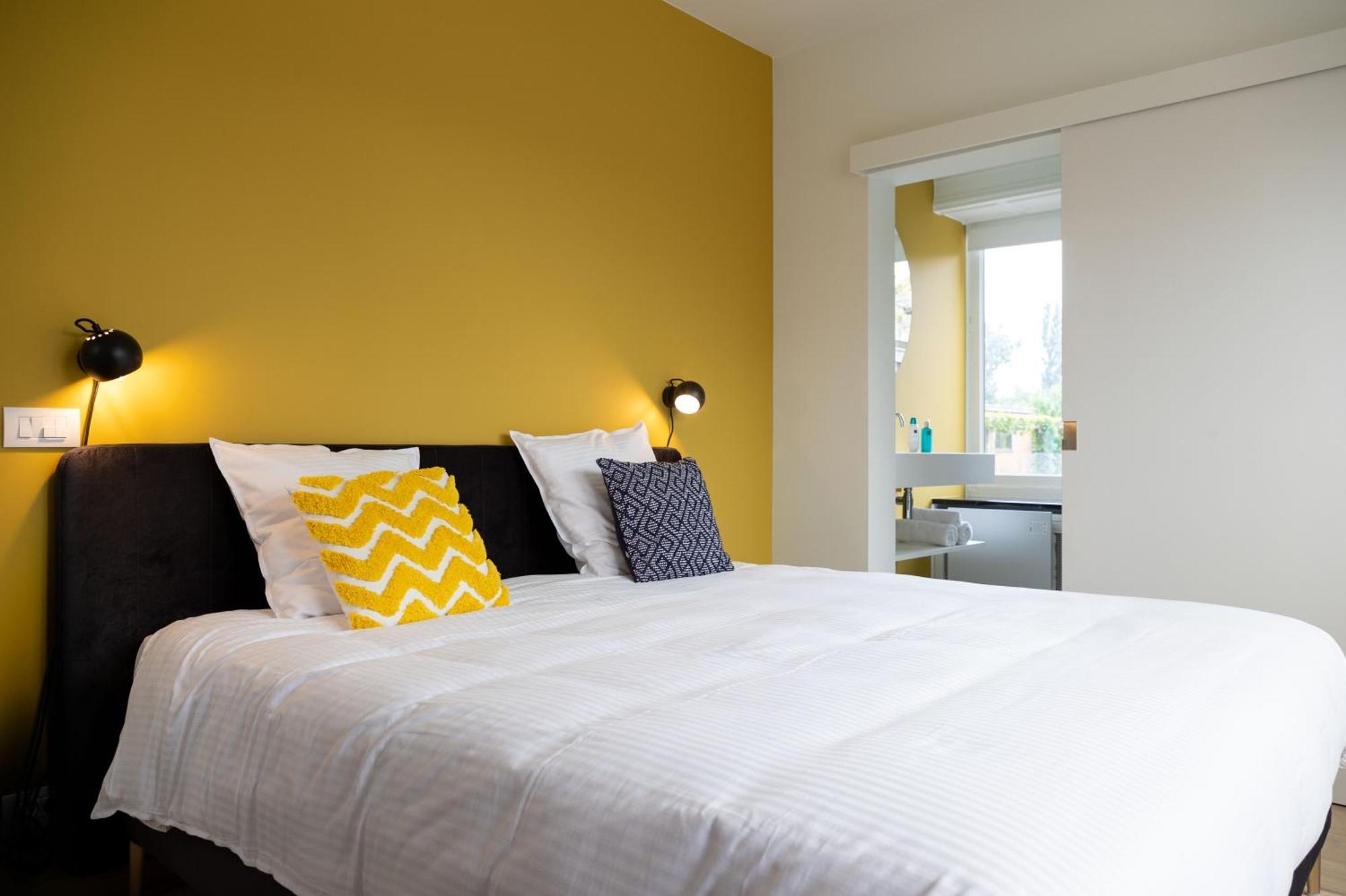 Bed and Breakfast Tuss Arrondissement di Courtrai Esterno foto